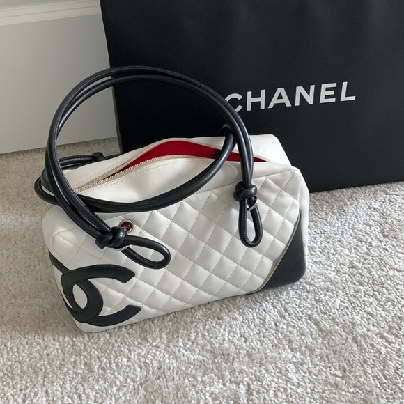 Authentic Chanel Vintage Cam-bone my First bag 😍(needed Chanel spa💖) - Picture 6 of 10